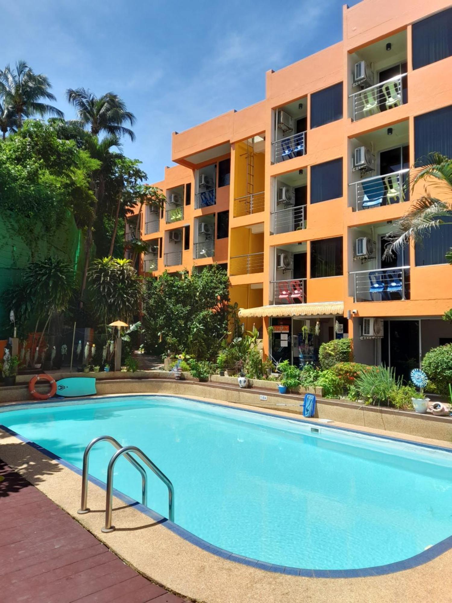 Porterhouse Beach Hotel Patong Eksteriør bilde