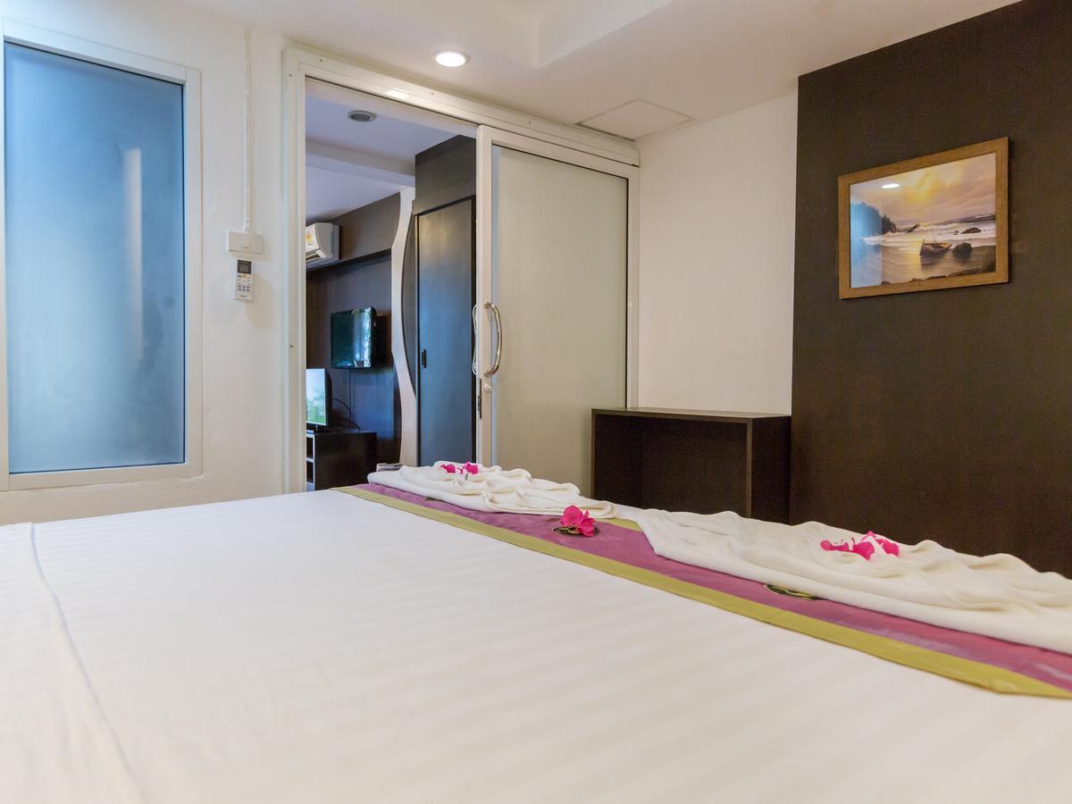 Porterhouse Beach Hotel Patong Eksteriør bilde
