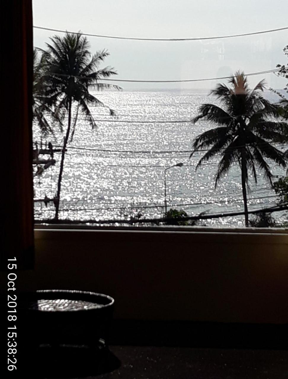 Porterhouse Beach Hotel Patong Eksteriør bilde