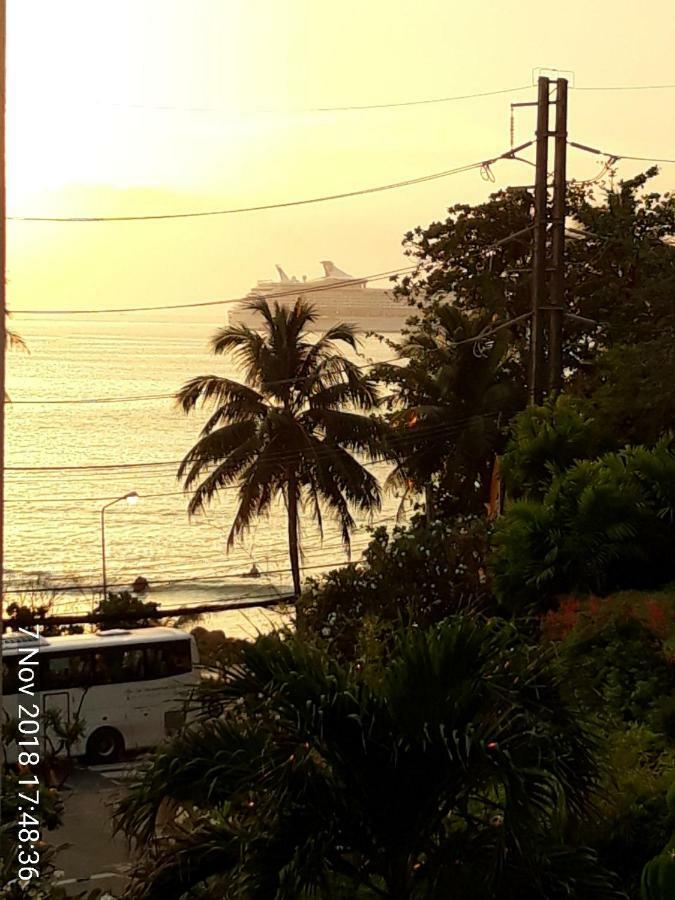 Porterhouse Beach Hotel Patong Eksteriør bilde